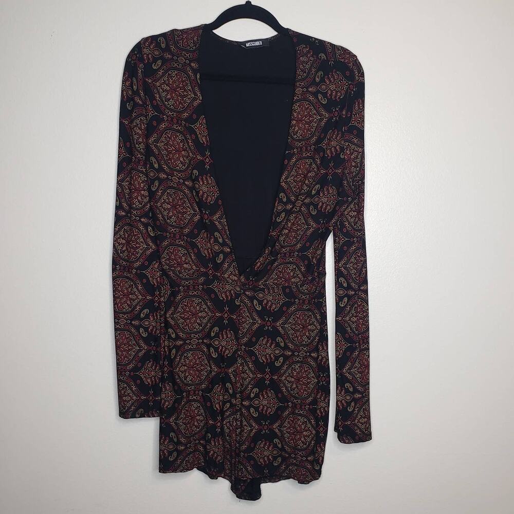 Missguided| Patterned Long Sleeve Romper